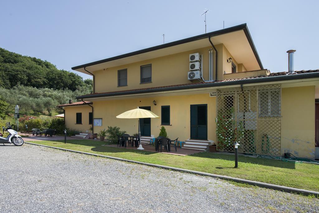 Cecco Di Nara Hotel มาสซาโรซา ภายนอก รูปภาพ