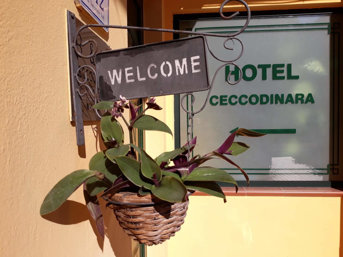Cecco Di Nara Hotel มาสซาโรซา ภายนอก รูปภาพ